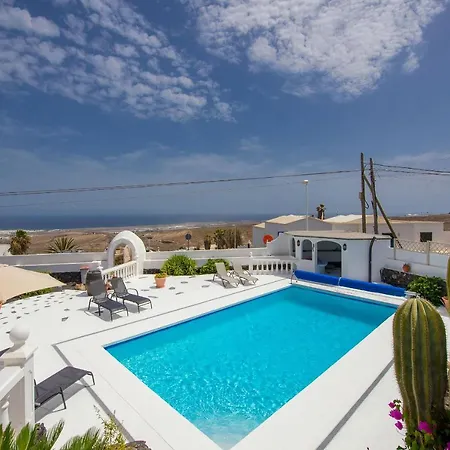 Villa Vacaciones Vistas Al Mar Guime